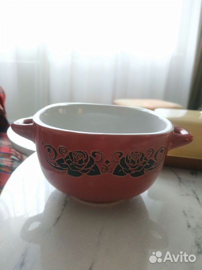 Бульонница и салфетница