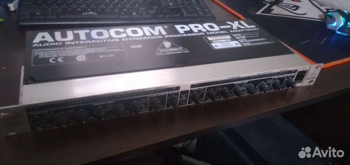 Behringer Ultragraph virtualizer autovom pro xl