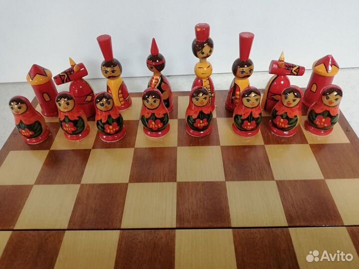 Шахматы сувенирные СССР 60-е г.г. матрешки