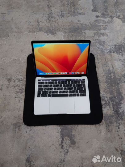 Apple MacBook pro 13 2019