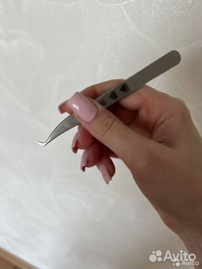 Пинцет для наращивания ресниц