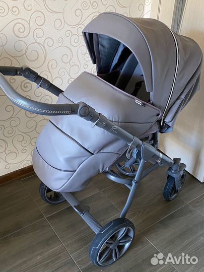 Коляска Roan Bass 2в1