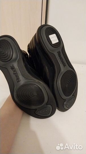 Ботинки Reebok easytone оригинал новые