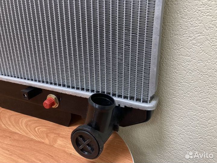 Радиатор Toyota RAV4 (CA20) 00-05