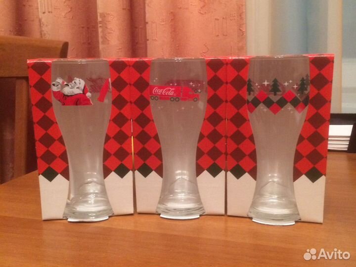 Стаканы кока кола