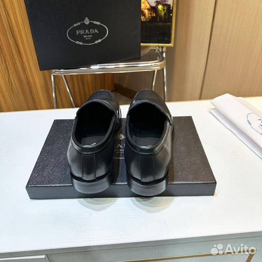 Лоферы Prada