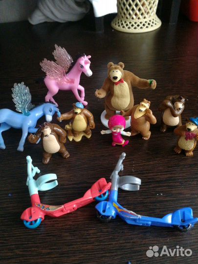 Игрушка Маша Медведь