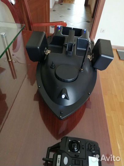 Прикормочный кораблик