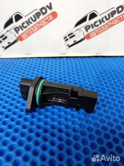 Датчик массового расхода воздуха Nissan Skyline