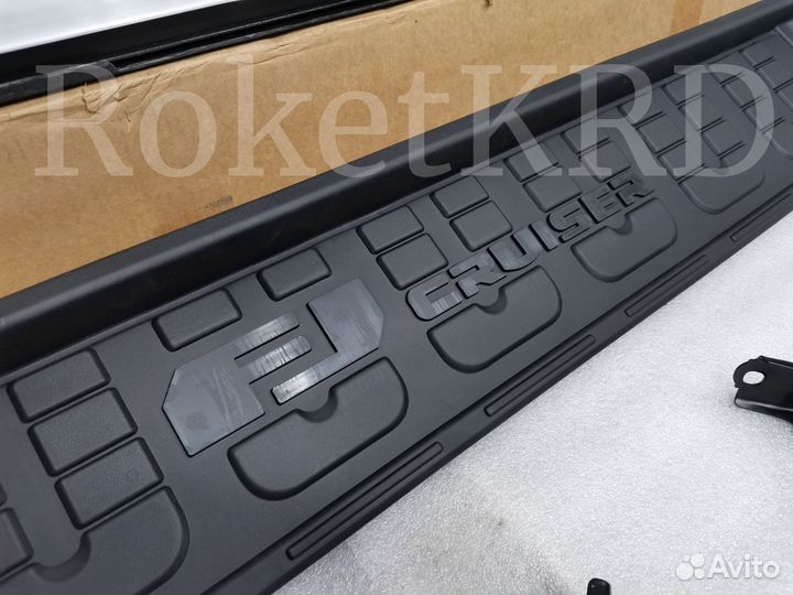 Подножки Toyota FJ Cruiser в Наличии