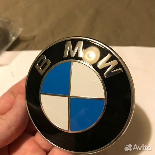 Оригинал эмблема BMW на капот руль багажник