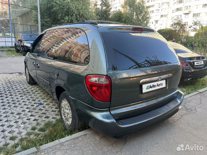 Chrysler Town & Country 3.3 AT, 2004, 256 000 км