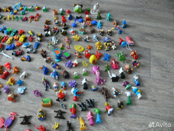 Игрушки из киндера
