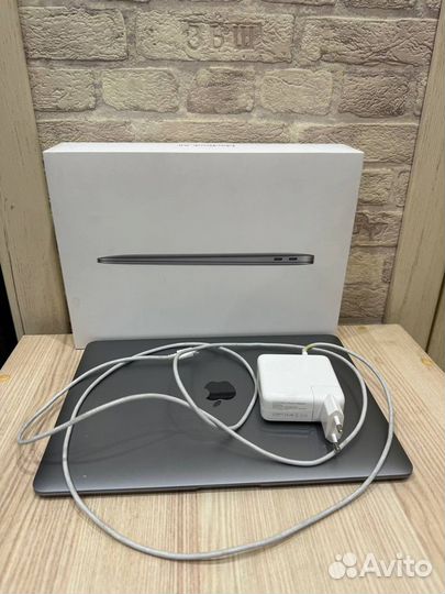 MacBook Air 13 2019 retina