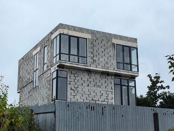 Дом 201 м² на участке 11,65 га