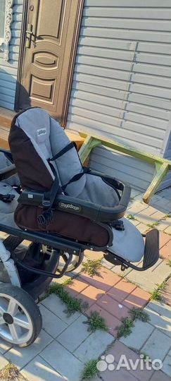 Коляска для тройни PegPerego