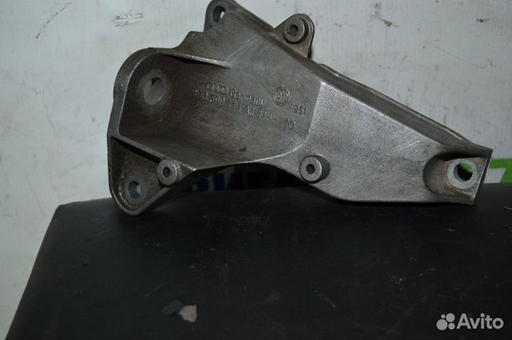 Кронштейн АКПП Volkswagen Passat B5