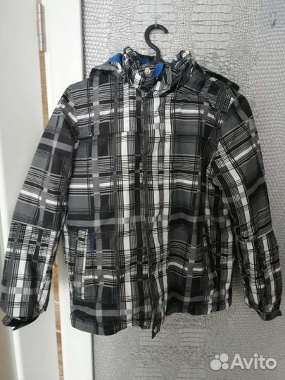 Три куртки для мальчика рост 146