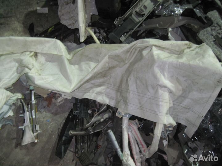 Крузер 200 шторка левая 7 мест сработавшая