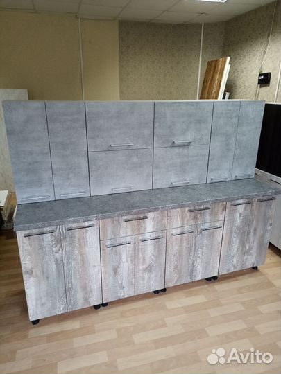 Кухня новая 2м в наличии