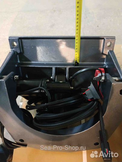 Электроподъемник Sea-Pro для лодочного мотора