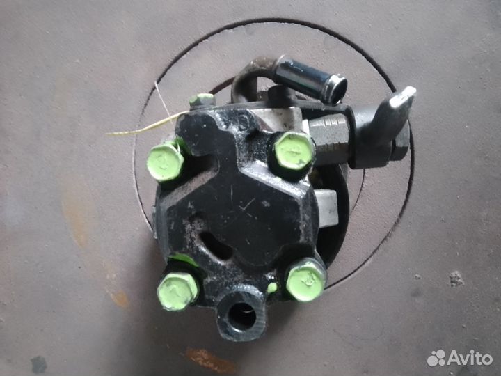 Насос гидроусилителя руля Hyundai Terracan