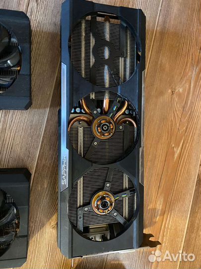 Поломанные Видеокарта r9 390 8gb sapphire