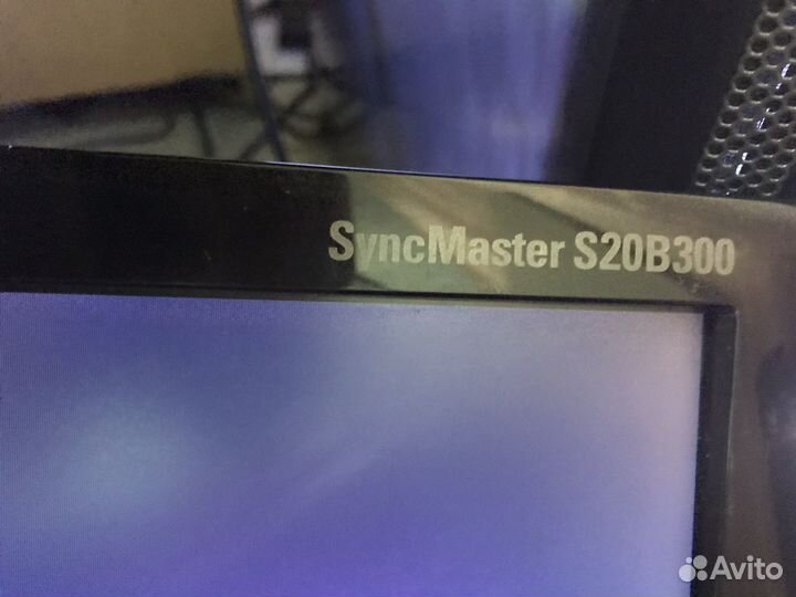 Монитор samsung с дефектом