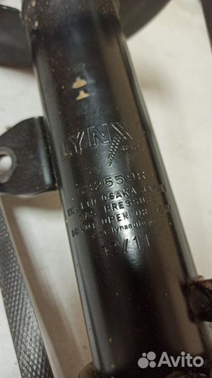 Амортизатор задний правый Lexus Rx300 1998-2003