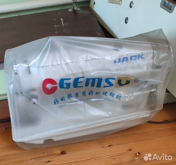 Швейная машинка jack