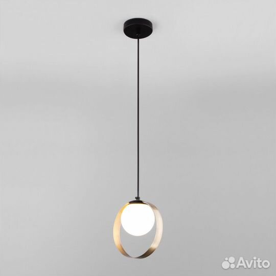 Люстра подвесная на кухню современная