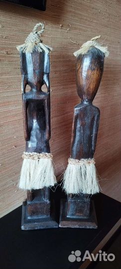 Статуэтки из дерева