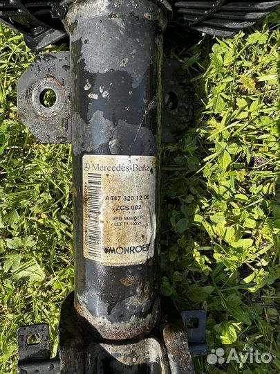 Передняя стойка Мерседес W447