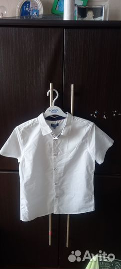Продам новую школьную рубашку