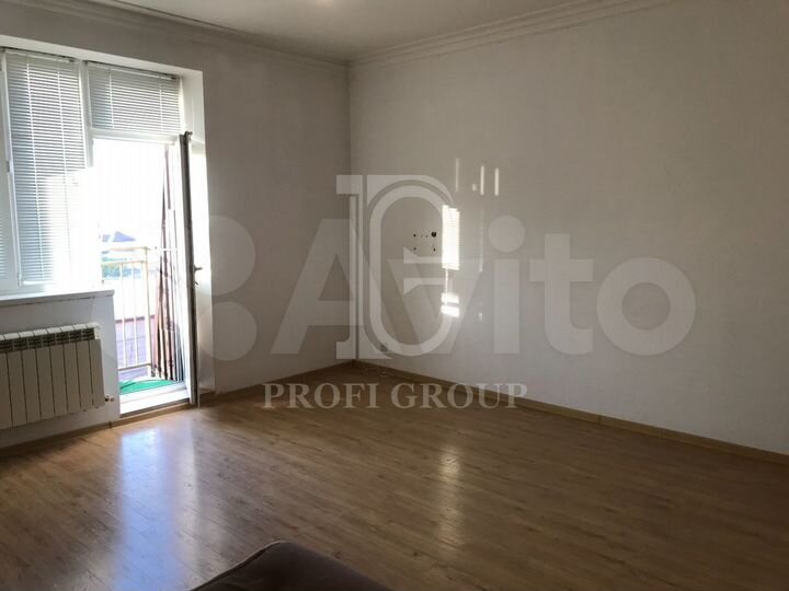 2-к. квартира, 70 м², 4/4 эт.