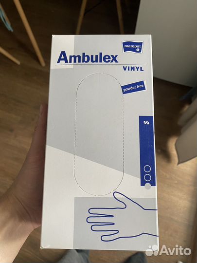 Перчатки виниловые