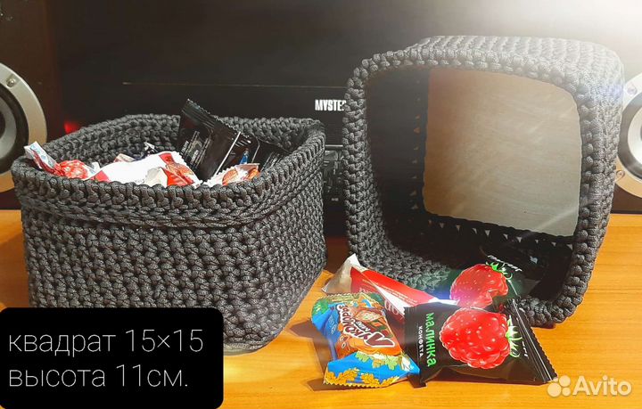 Интерьерная вязаная корзина