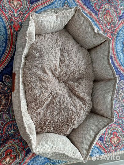 Лежанка для собак