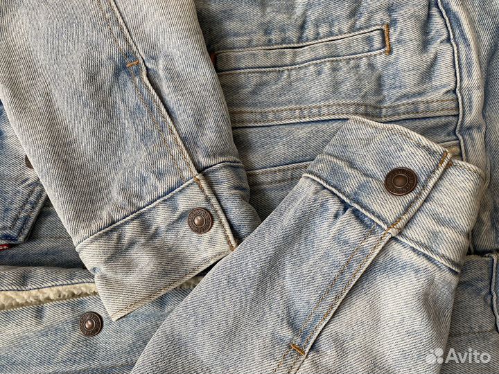 Джинсовая куртка Levis S 42 шерпа Микки оригинал