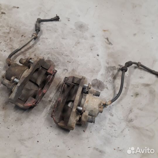 Суппорта передние Форд Фокус 2