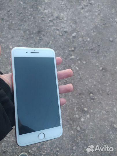 iPhone 8 Plus, 64 ГБ