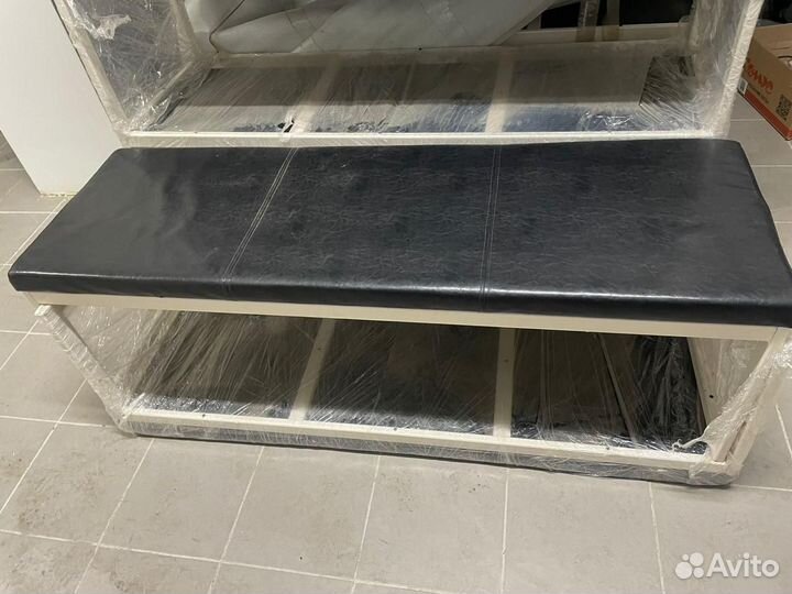 Банкетка в прихожую