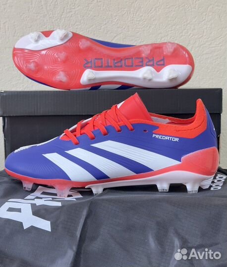 Футбольные бутсы