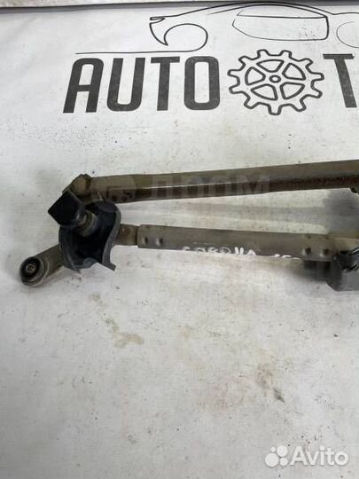 Трапеция стеклоочистителей Toyota Corolla E150