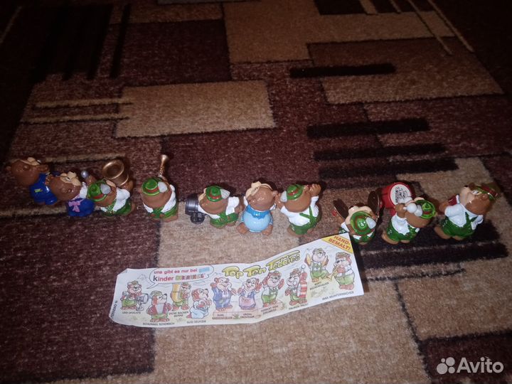 Киндер слоны в цирке, мишки музыканты