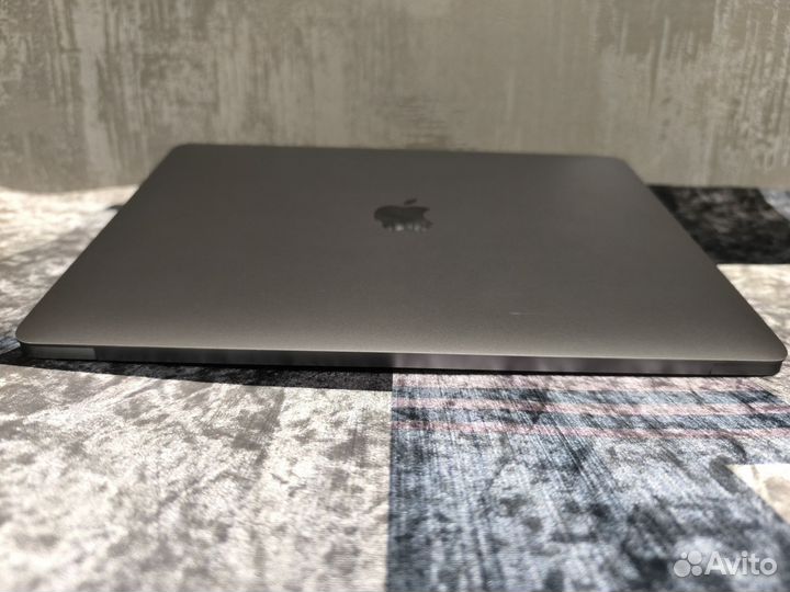 Apple macbook pro 13 2017