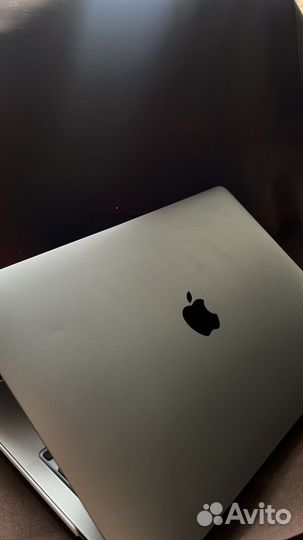 Apple MacBook Pro 13, 2020