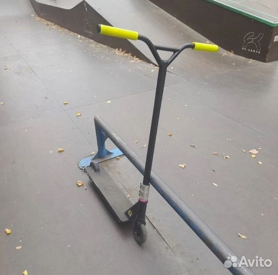 Трюковой самокат кастом стрит