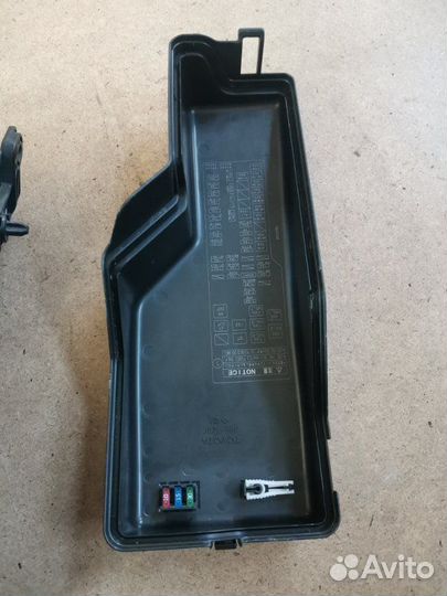 Блок предохранителей Toyota Camry 40 2AZ-FE 2007