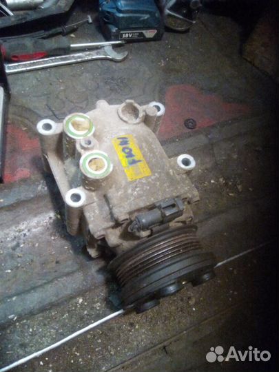 Компрессор кондиционера Форд Фьюжен